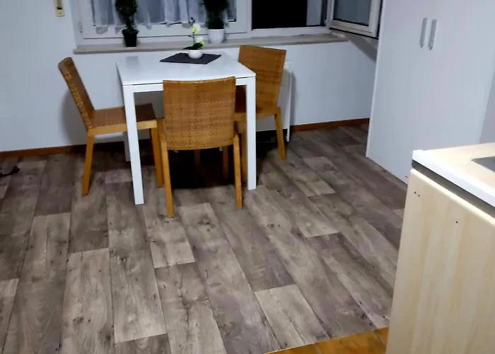 Apartment Ferien- Oder Monteurwohnung Stadtnah! *
